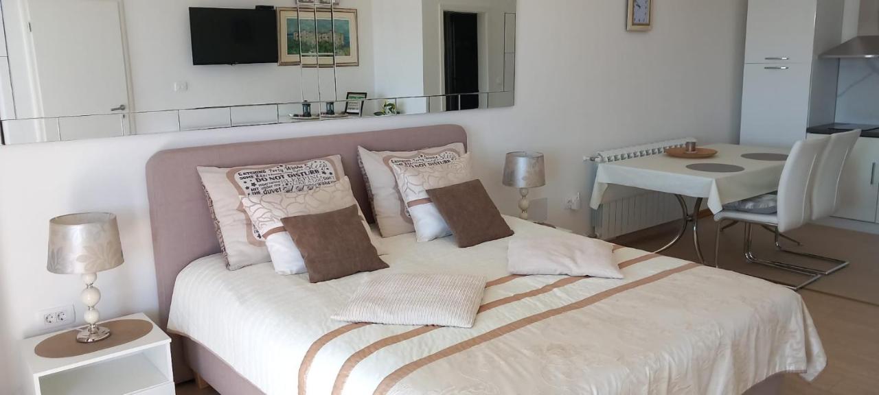 סנג' Beautyful Sea View 6 Luxury Studio Danijela 1 מראה חיצוני תמונה